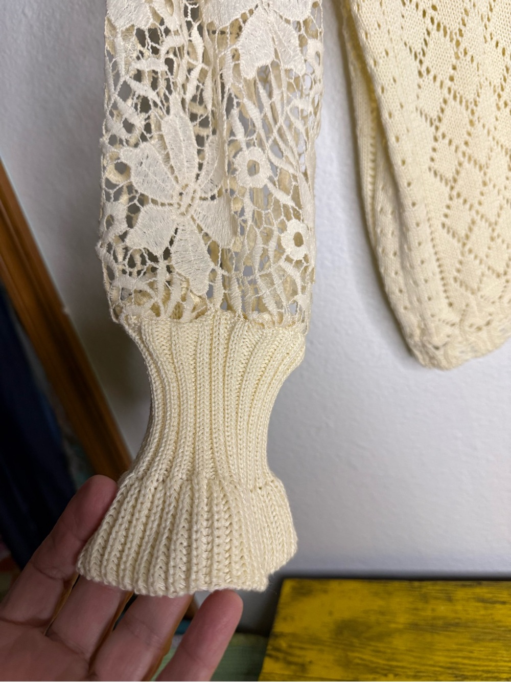 Davi & Dani Ivory Crochet Open Knit Lace Sleeve Boho Sweater Women’s Size Medium - Picture 2 of 9
